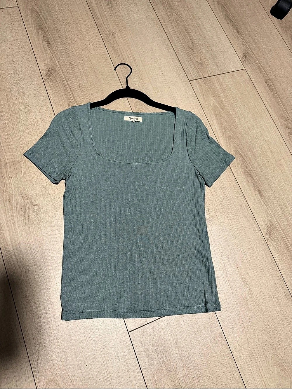 Madewell Ribbed Short Sleeve Top in Sage Green Like New